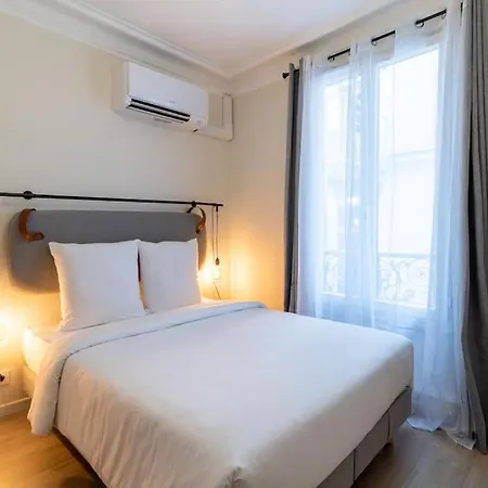B1two Bedrooms Champs Elysees Arc De Triomphe Ac Apartment